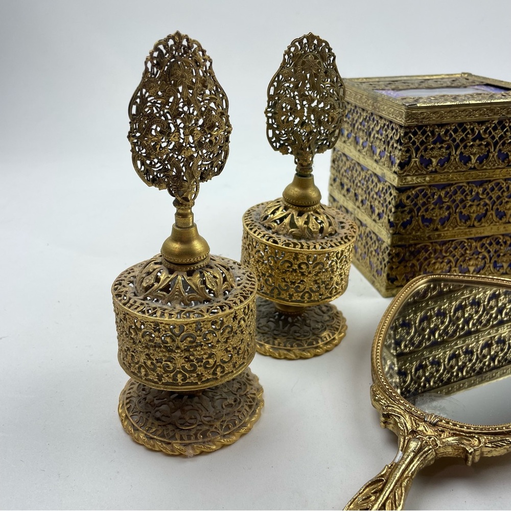 Vintage Filigree 6 Pc Vanity Set Hair Brush Hand Mirror & Perfume Tray Gold Tone - Picture 2 of 12